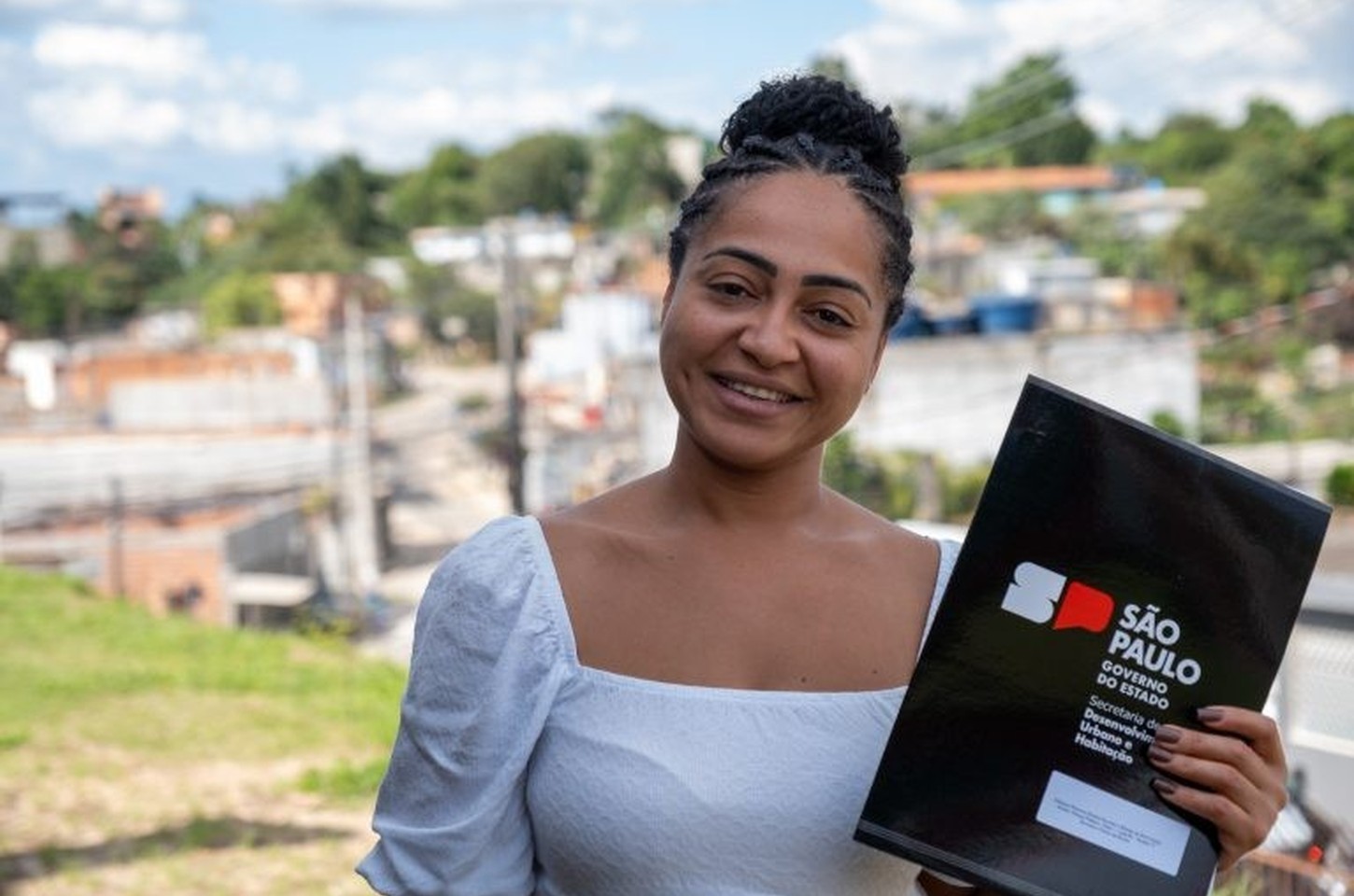 Regularização fundiária garante títulos de propriedade a 208 famílias em Franco da Rocha