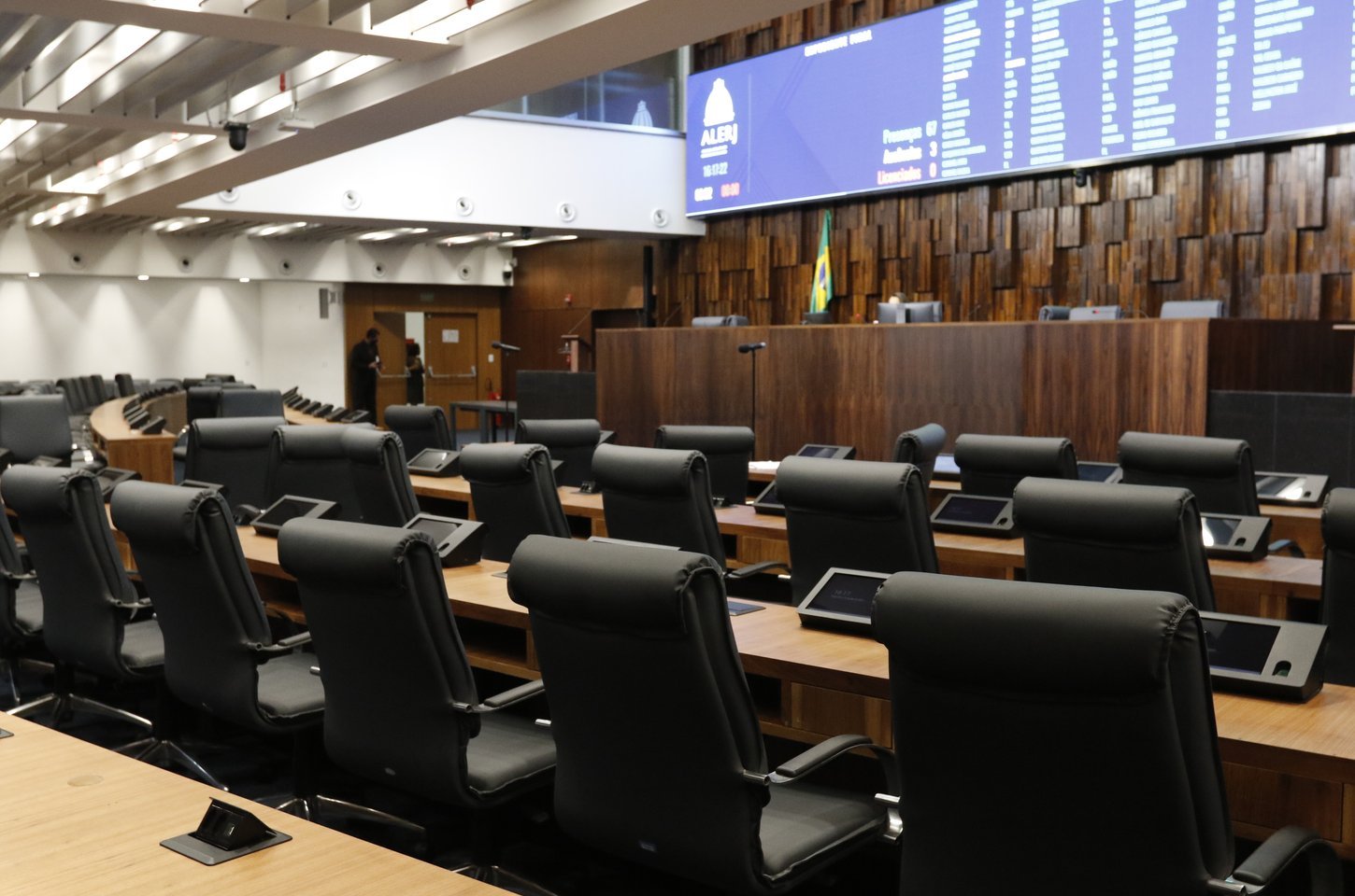Relatório aponta foco em vigilância em leis estaduais sobre inteligência artificial