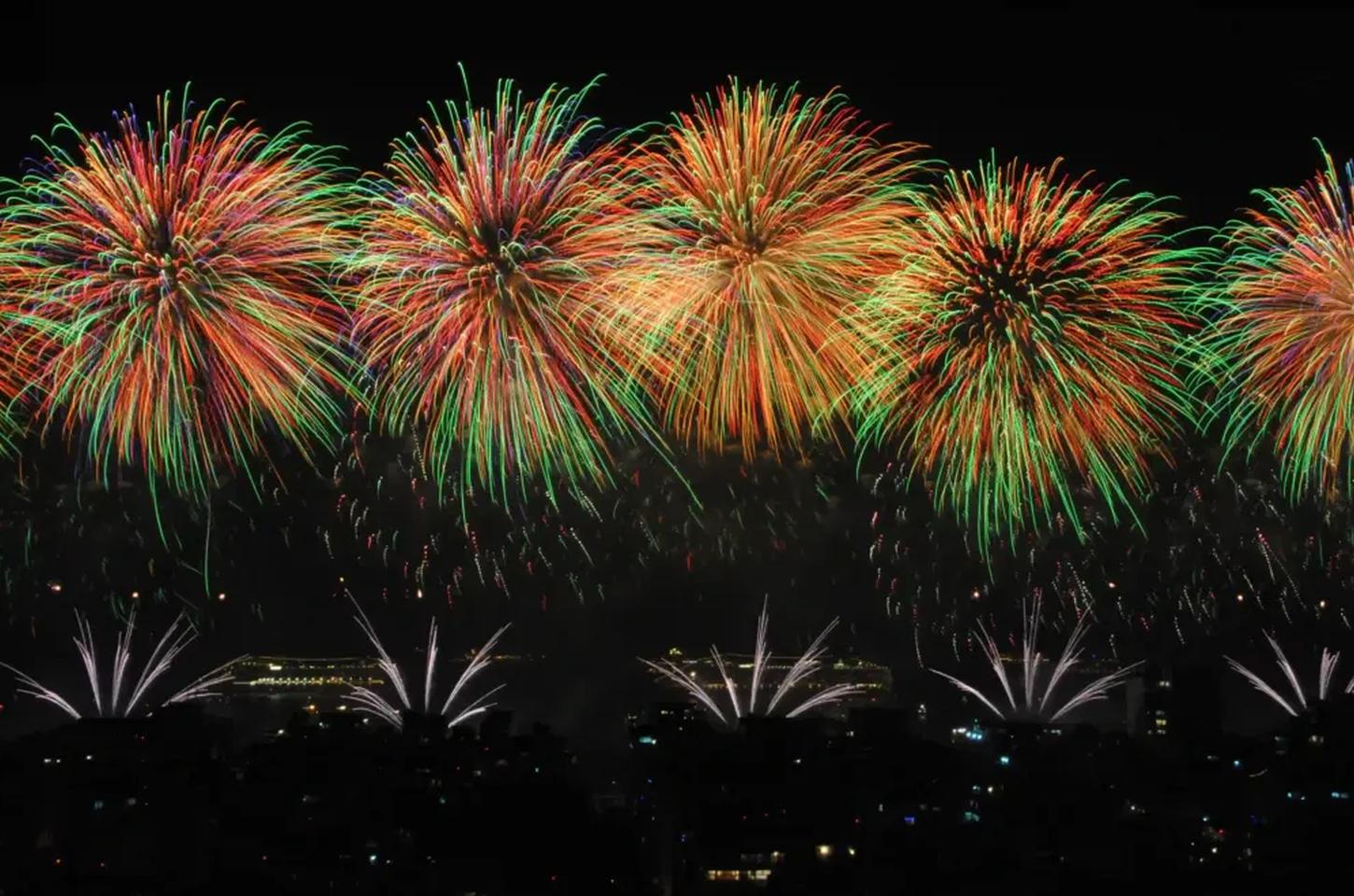 Ritual da virada: música organiza o passado e ensaia coragem para o futuro