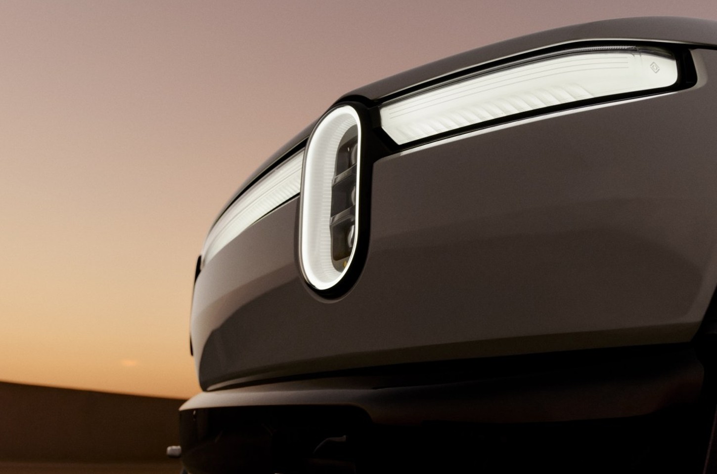 Rivian reformula acordo com DOE, reduz empréstimo para fábrica na Geórgia e amplia capacidade