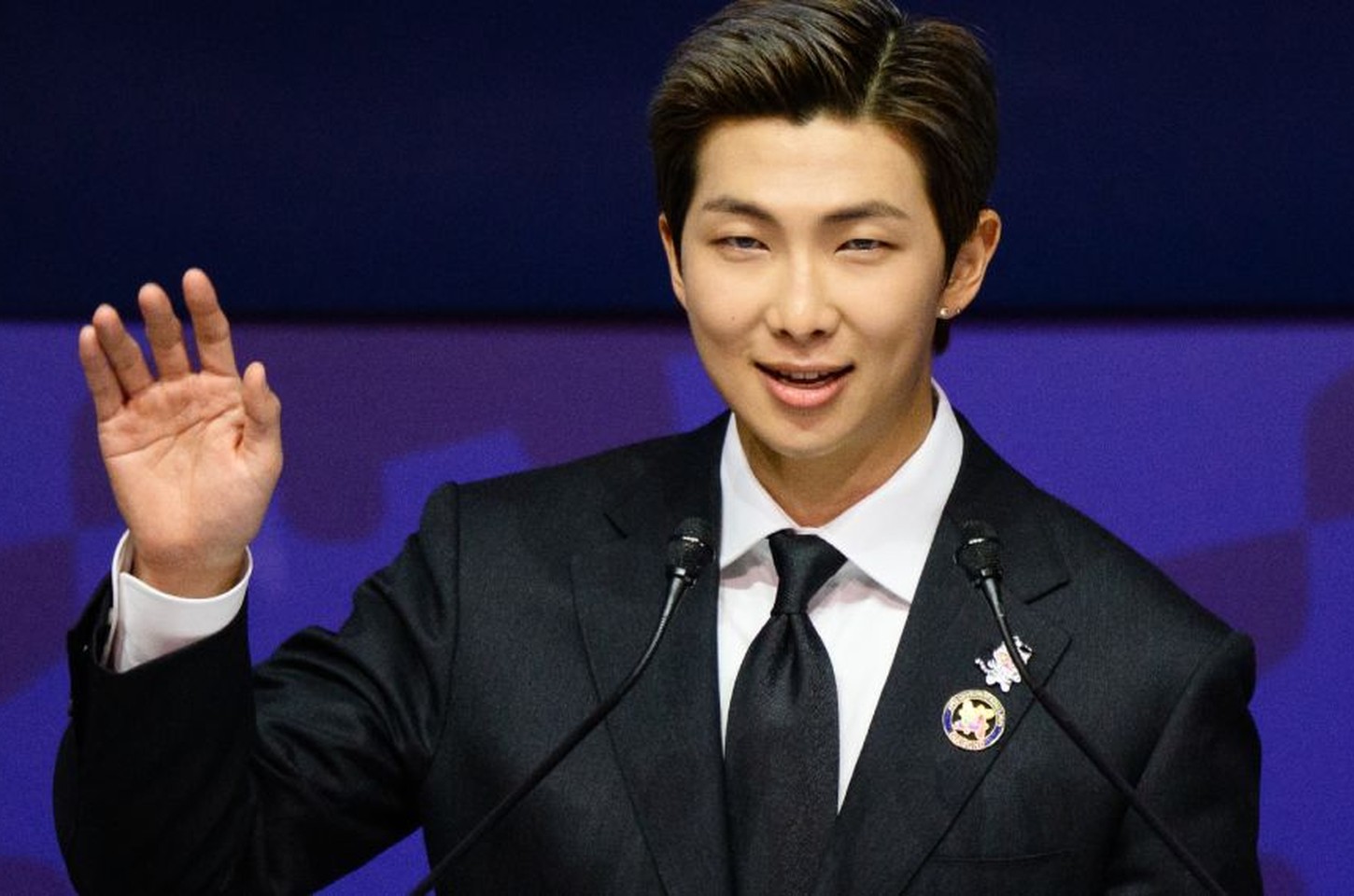 RM do BTS estreia como curador em exposição no SFMOMA