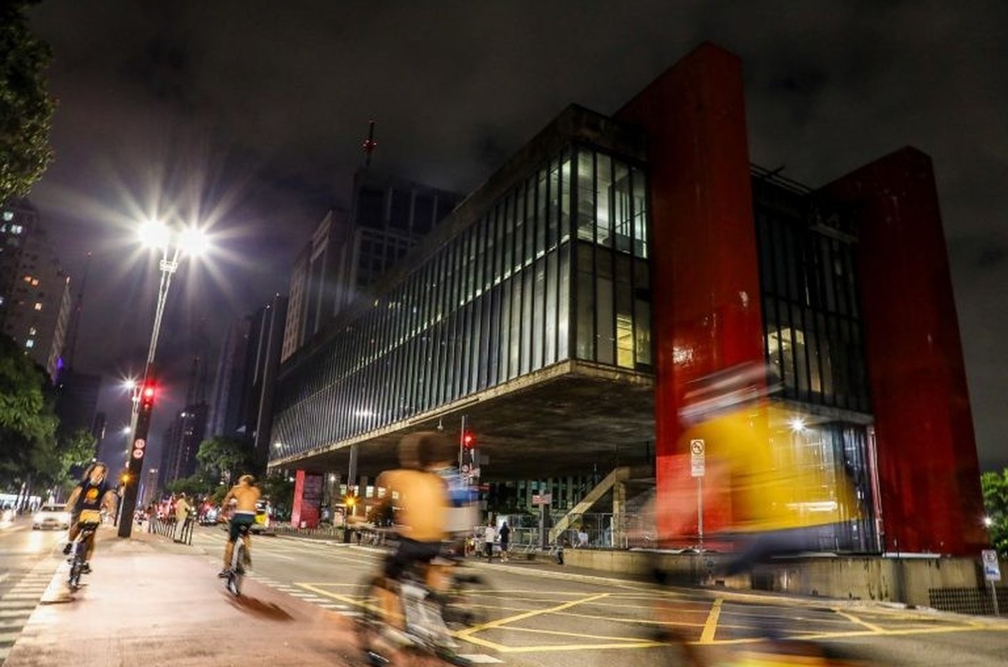 Sábado de sol forte e ar seco em SP: umidade pode cair abaixo dos 30%