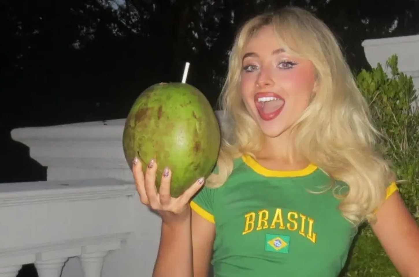 Sabrina Carpenter brilha como headliner no primeiro dia do Lollapalooza Brasil 2026