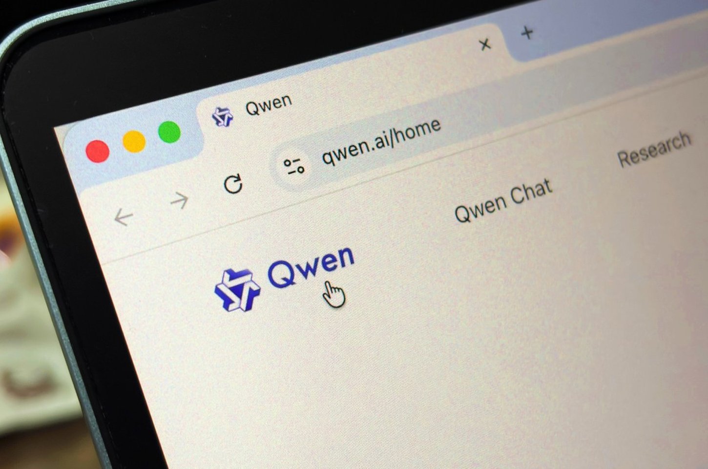 Saída de líder técnico abala projeto Qwen da Alibaba após lançamento de novos modelos