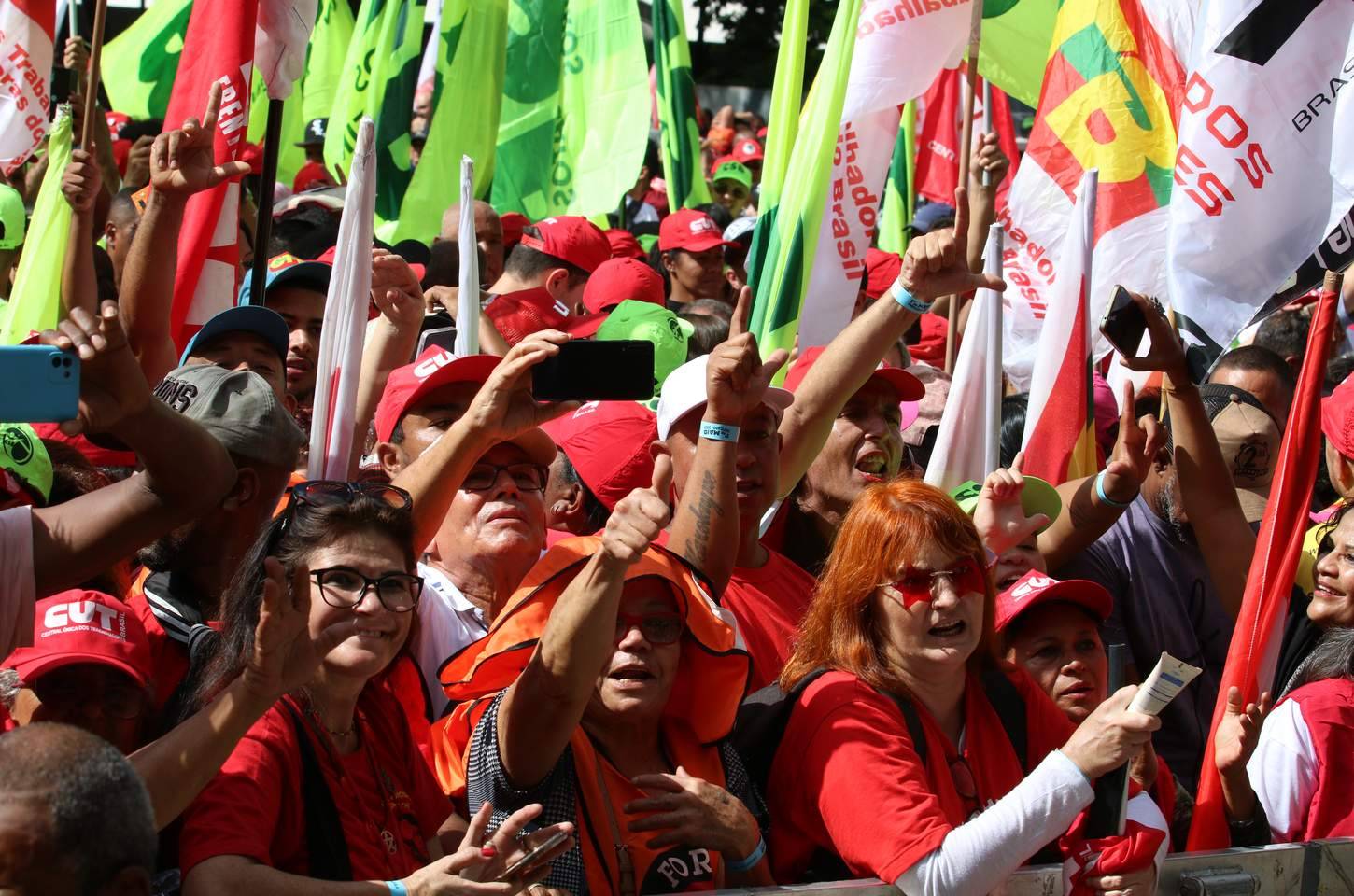Salário mínimo completa 90 anos com papel de distribuição de renda