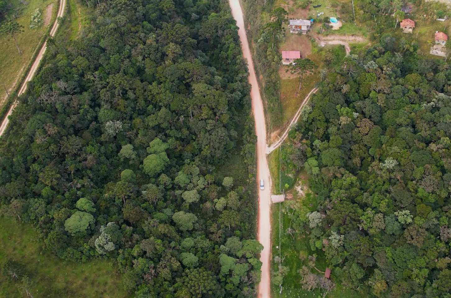 Sanepar entrega seis novas estradas rurais no entorno do Reservatório Miringuava