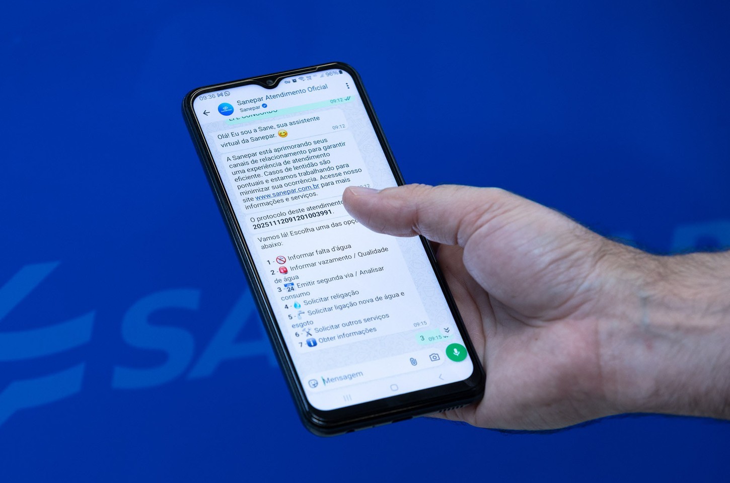 Sanepar lança programa para renegociar dívidas de água pelo WhatsApp