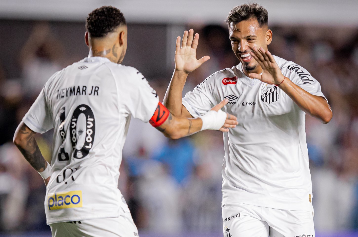 Santos goleia com Neymar e define últimos classificados do Paulistão