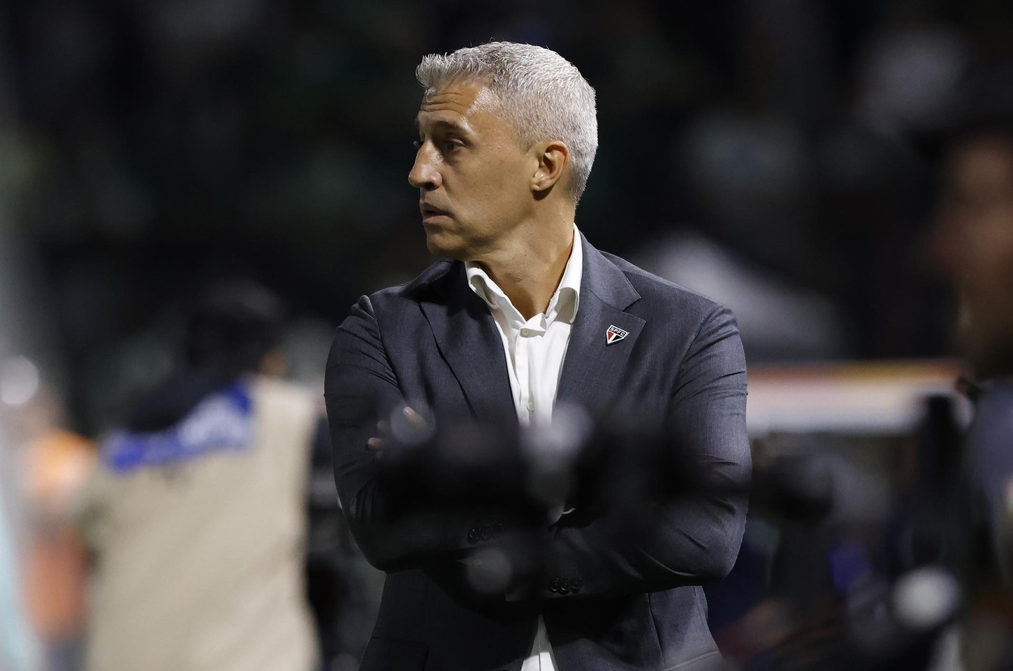 São Paulo anuncia saída do técnico argentino Hernán Crespo