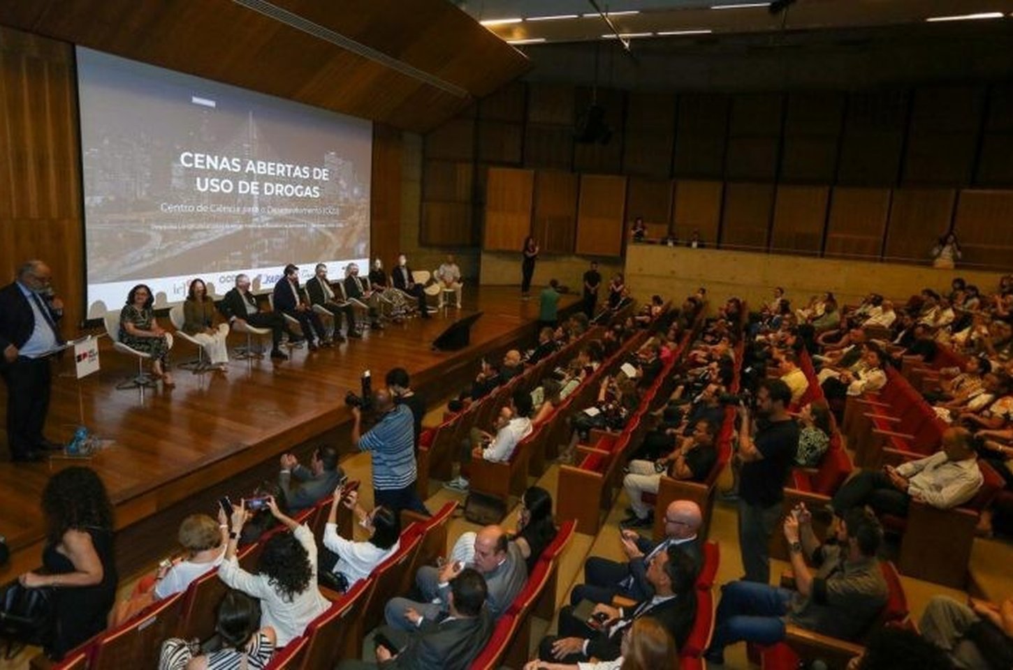 São Paulo inaugura centro para estudar cenas abertas de uso de drogas