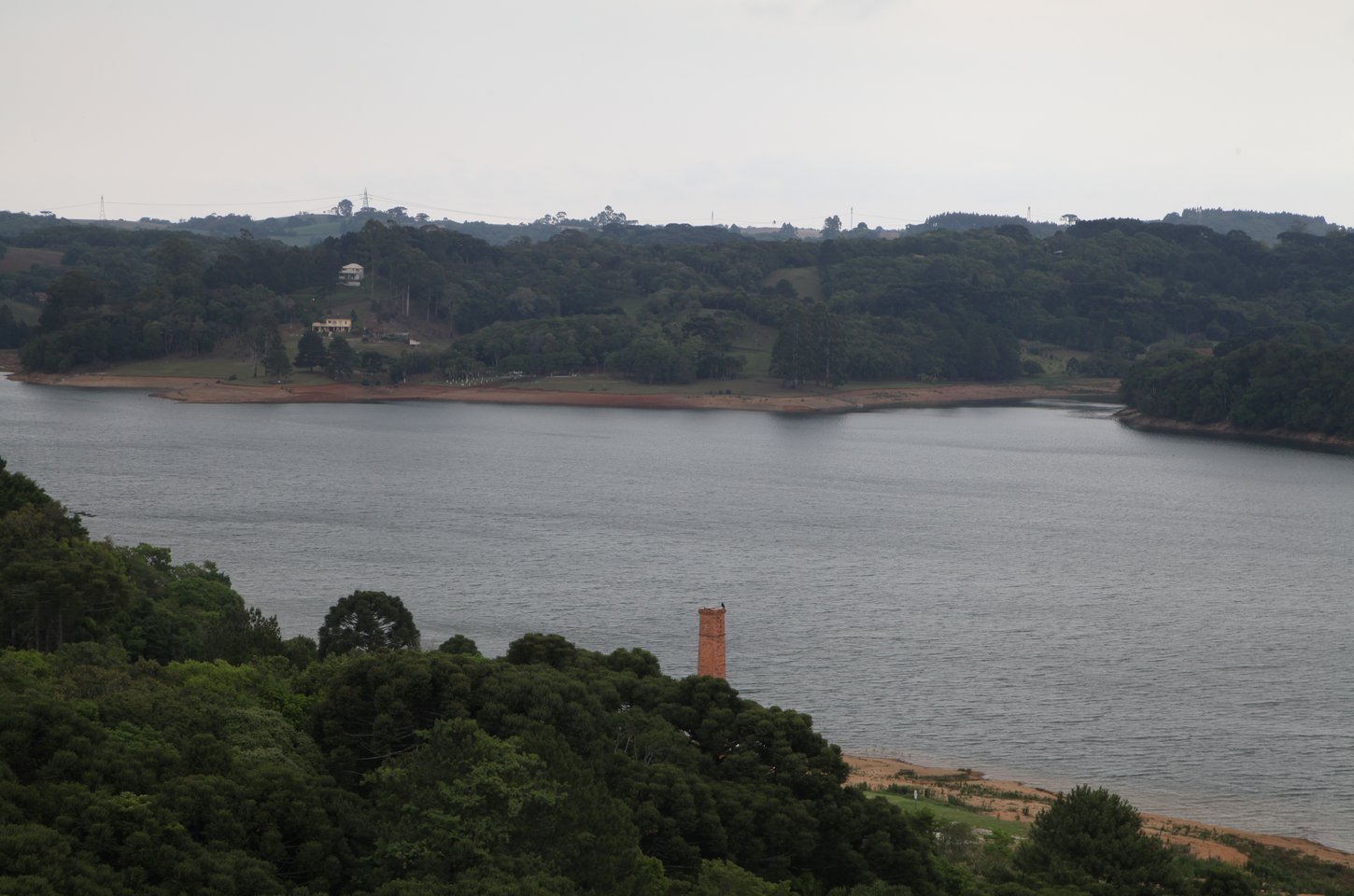 Seca atinge todas as regiões do Paraná, com impactos na agricultura e abastecimento