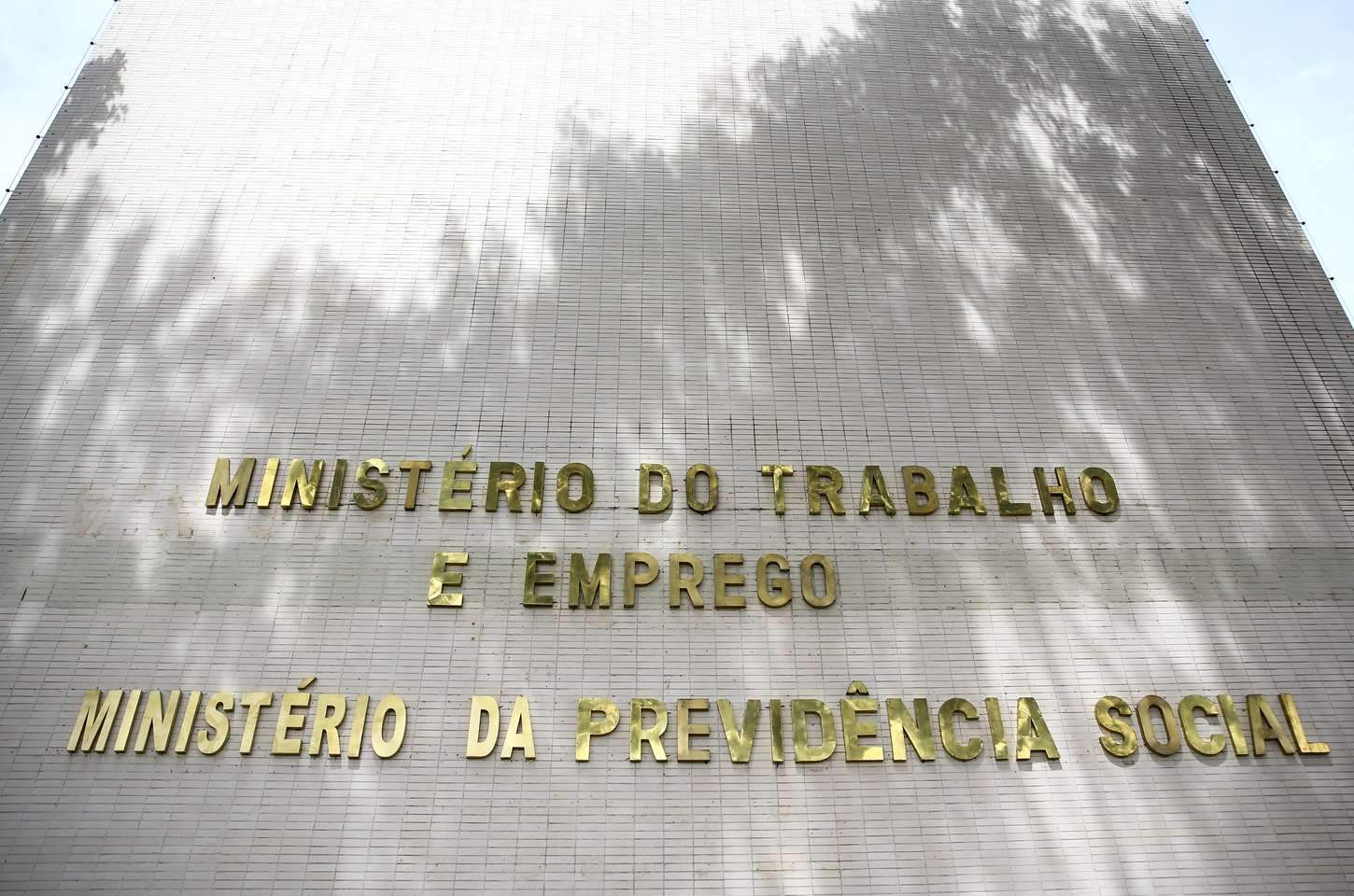 Secretário-executivo da Previdência é preso em nova fase da Operação Sem Desconto