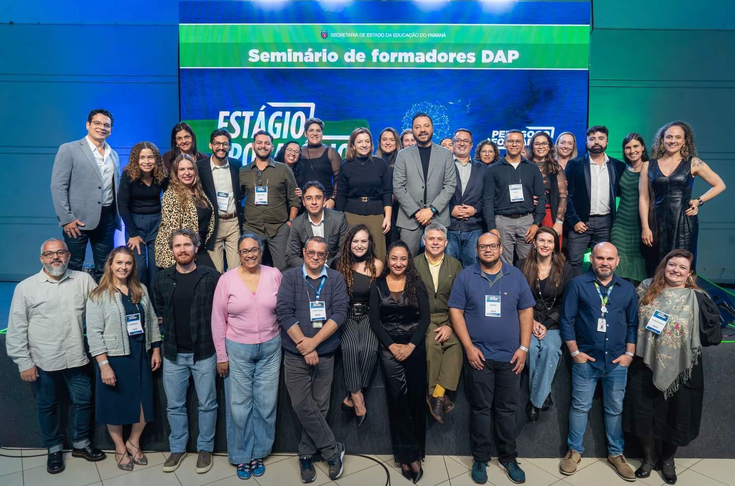 Seed-PR reúne 500 profissionais em seminário sobre formação de professores