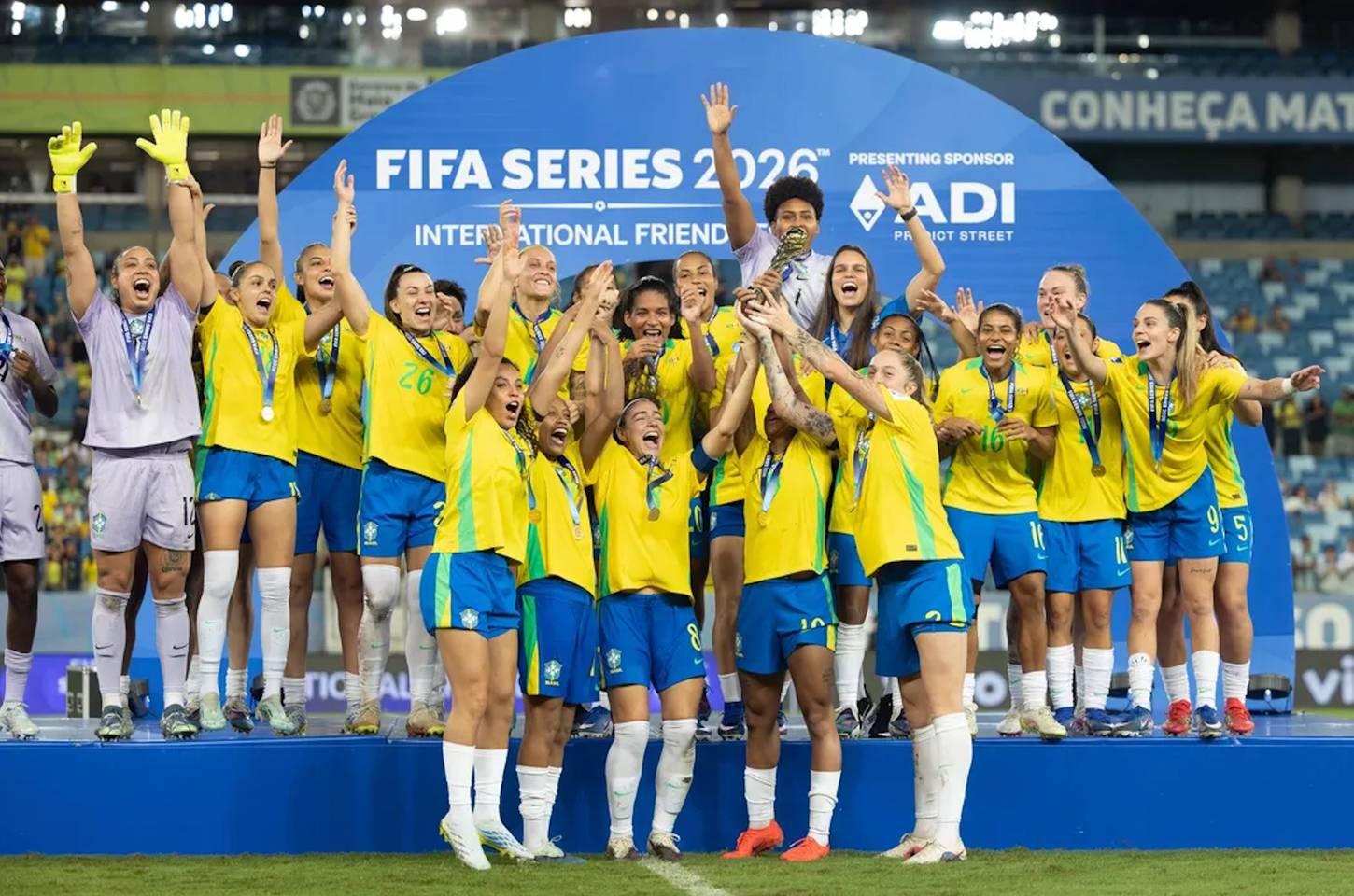 Seleção feminina conquista título do FIFA Series com vitória sobre o Canadá