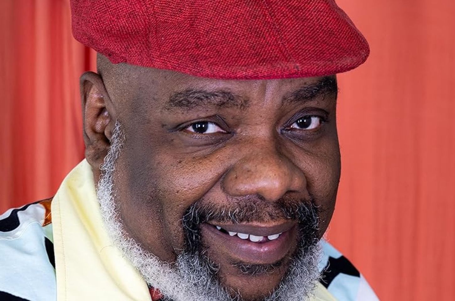 Serjão Loroza fala sobre respeito às mulheres e papel das escolas de samba