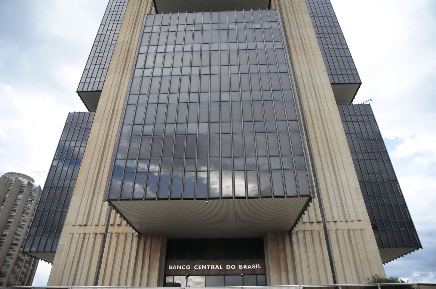 Setor financeiro defende autonomia do Banco Central no caso Master