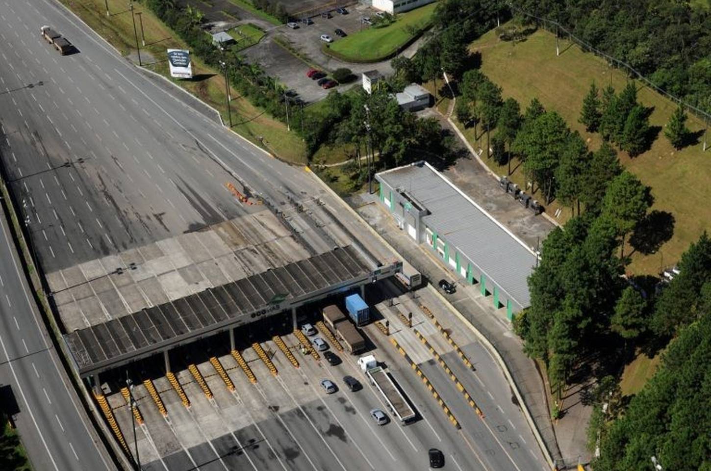 Sistema Anchieta-Imigrantes inicia modernização do pedágio com pórticos eletrônicos