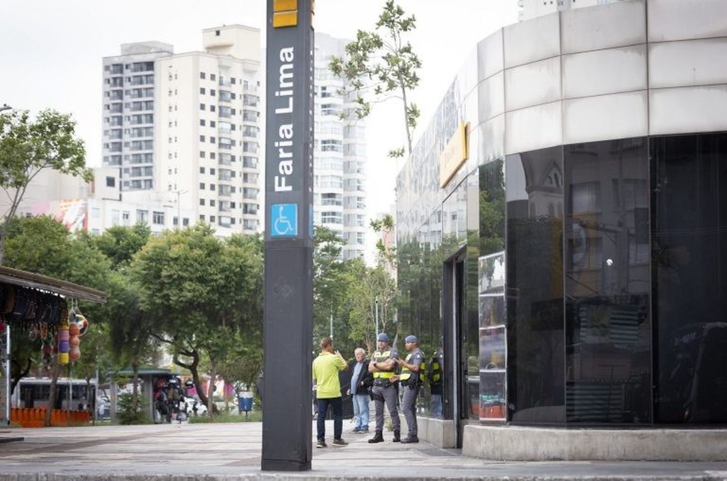 Sol e nuvens marcam sexta-feira em SP, com calor e pancadas isoladas