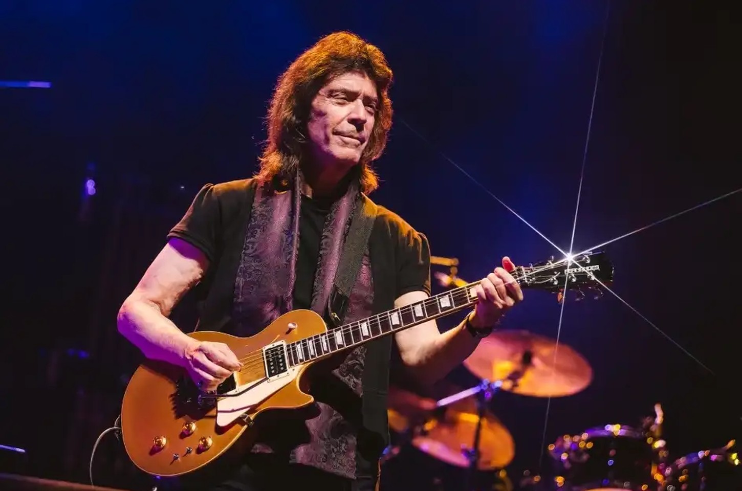 Steve Hackett, ex-Genesis, faz shows no Brasil com coletânea de sucessos