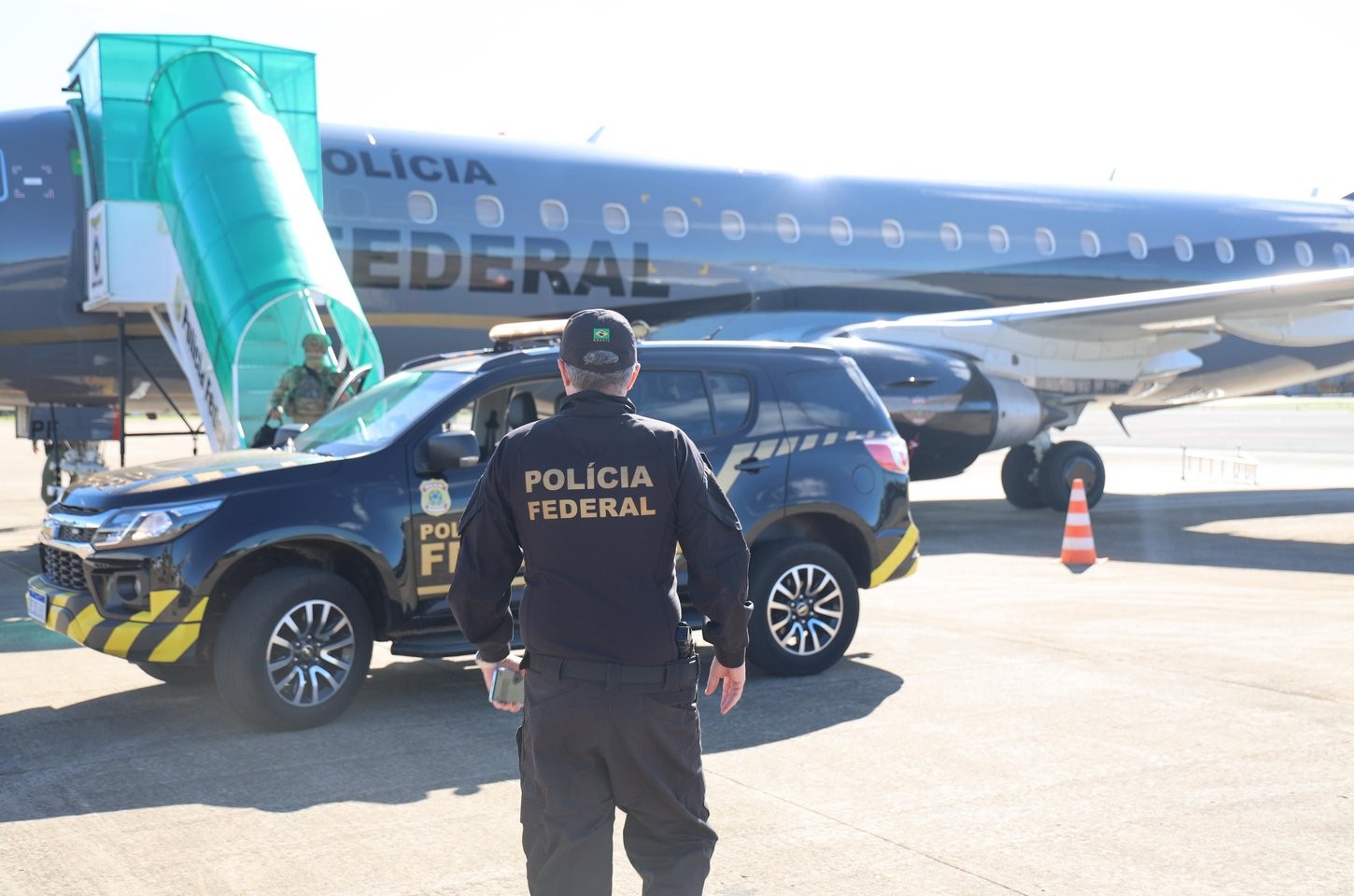 STF autoriza PF a transportar banqueiro para depoimento no Senado