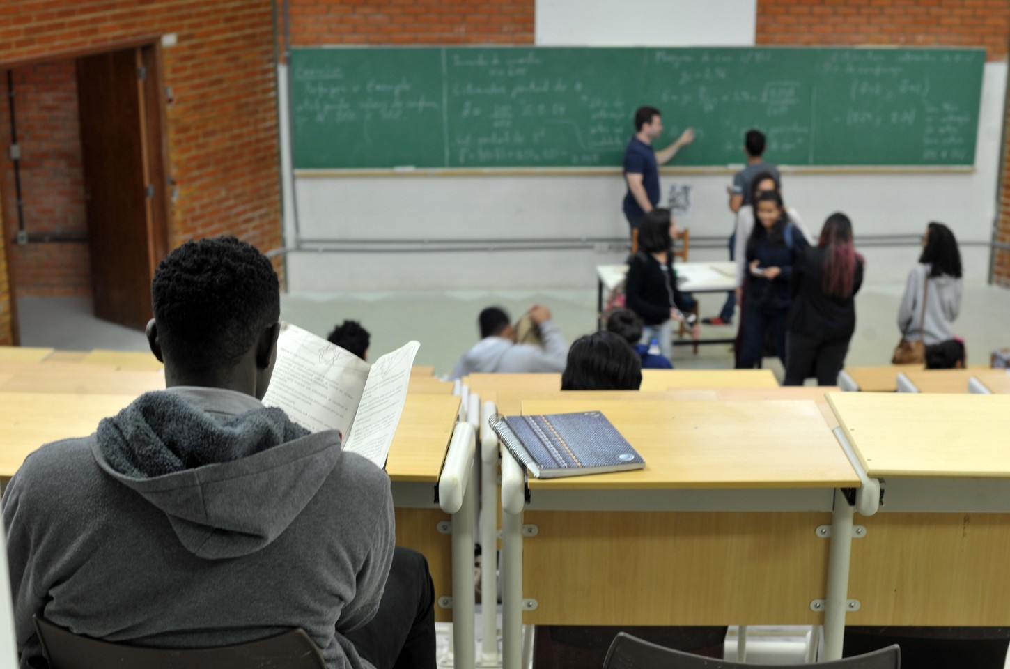 STF dá prazo para Santa Catarina explicar lei que proíbe cotas raciais