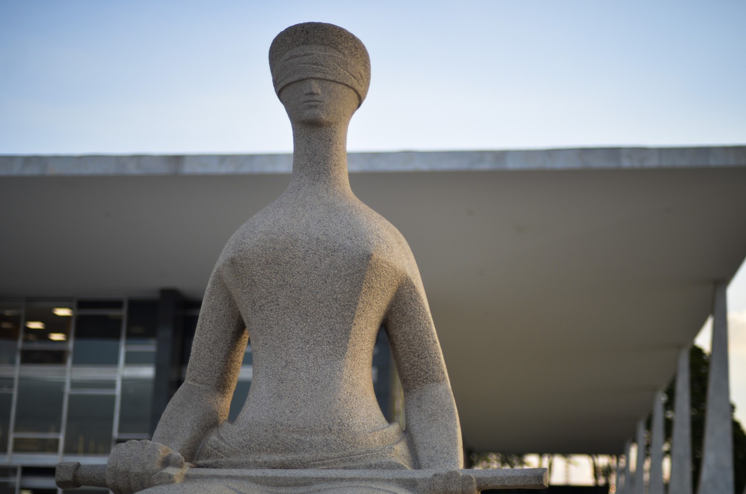 STF define penas de nove réus por trama golpista de 2022