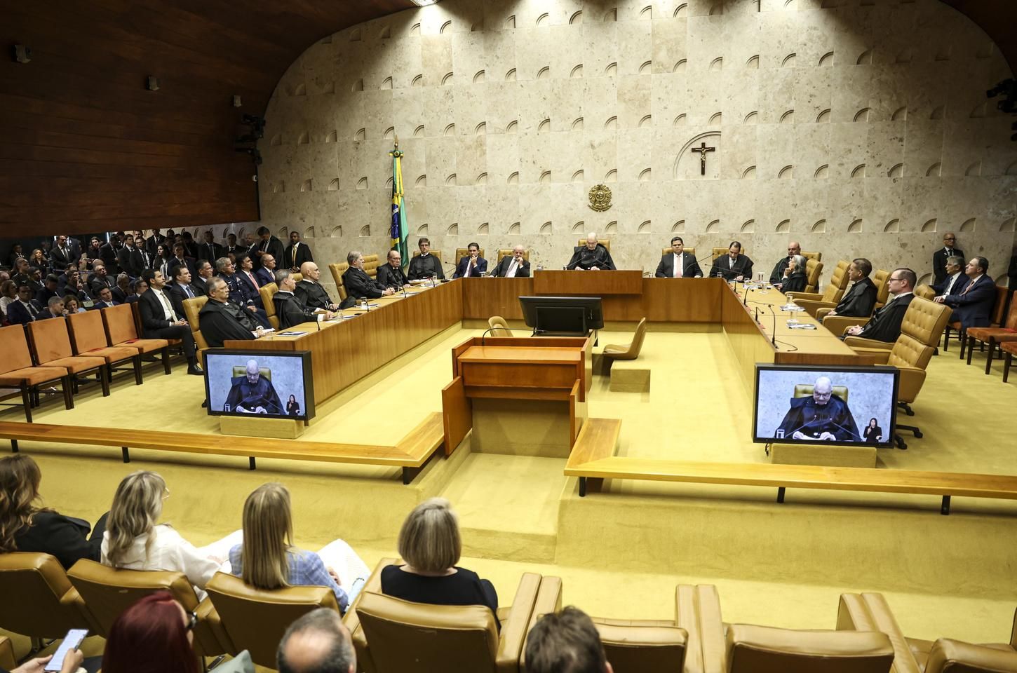 STF derruba lei de Santa Catarina que proibia cotas raciais