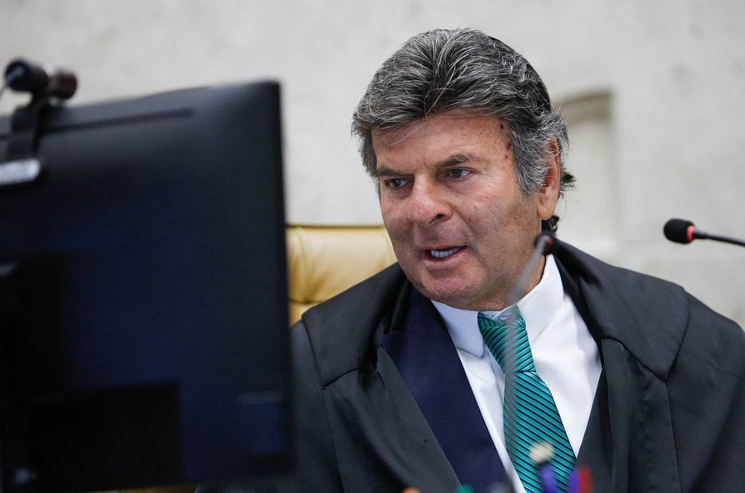 STF mantém prorrogação da CPMI do INSS em votação apertada