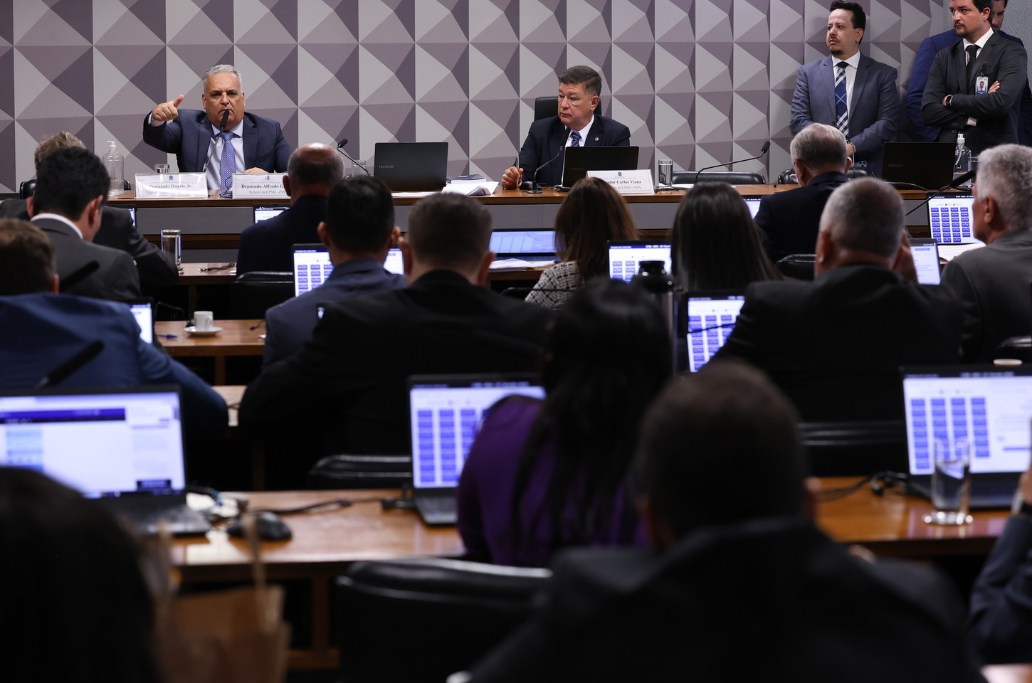 STF proíbe CPMI do INSS de acessar dados de quebra de sigilo de banqueiro