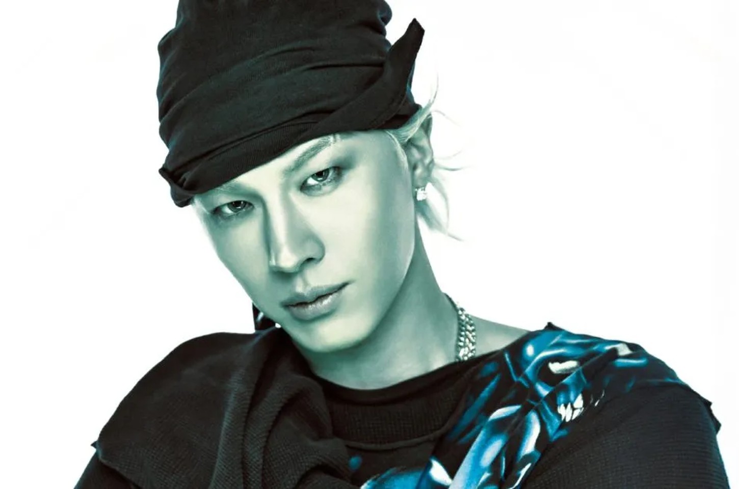 TAEYANG retorna com álbum solo 'QUINTESSENCE' e reflete sobre a essência da vida