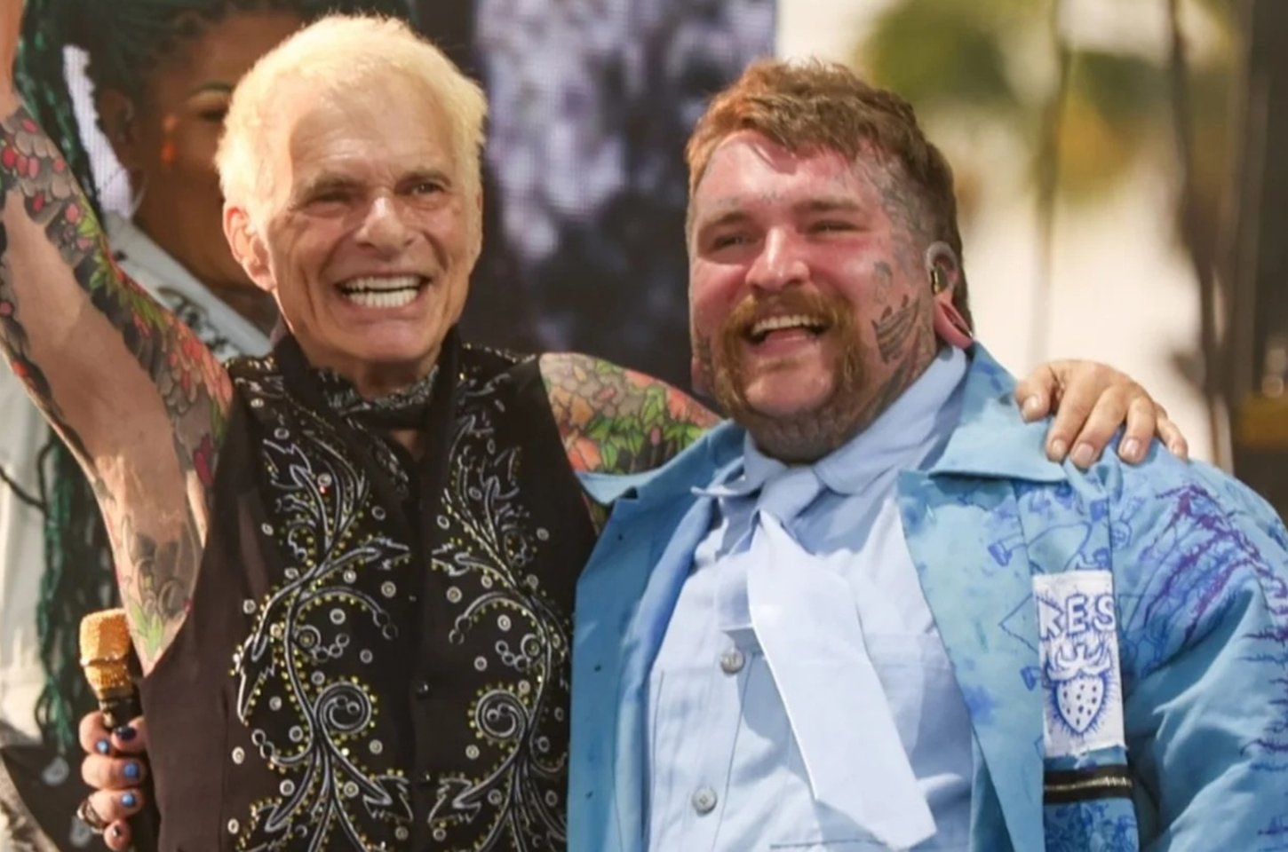 Teddy Swims brilha no Coachella com convidados lendários e cenário imersivo