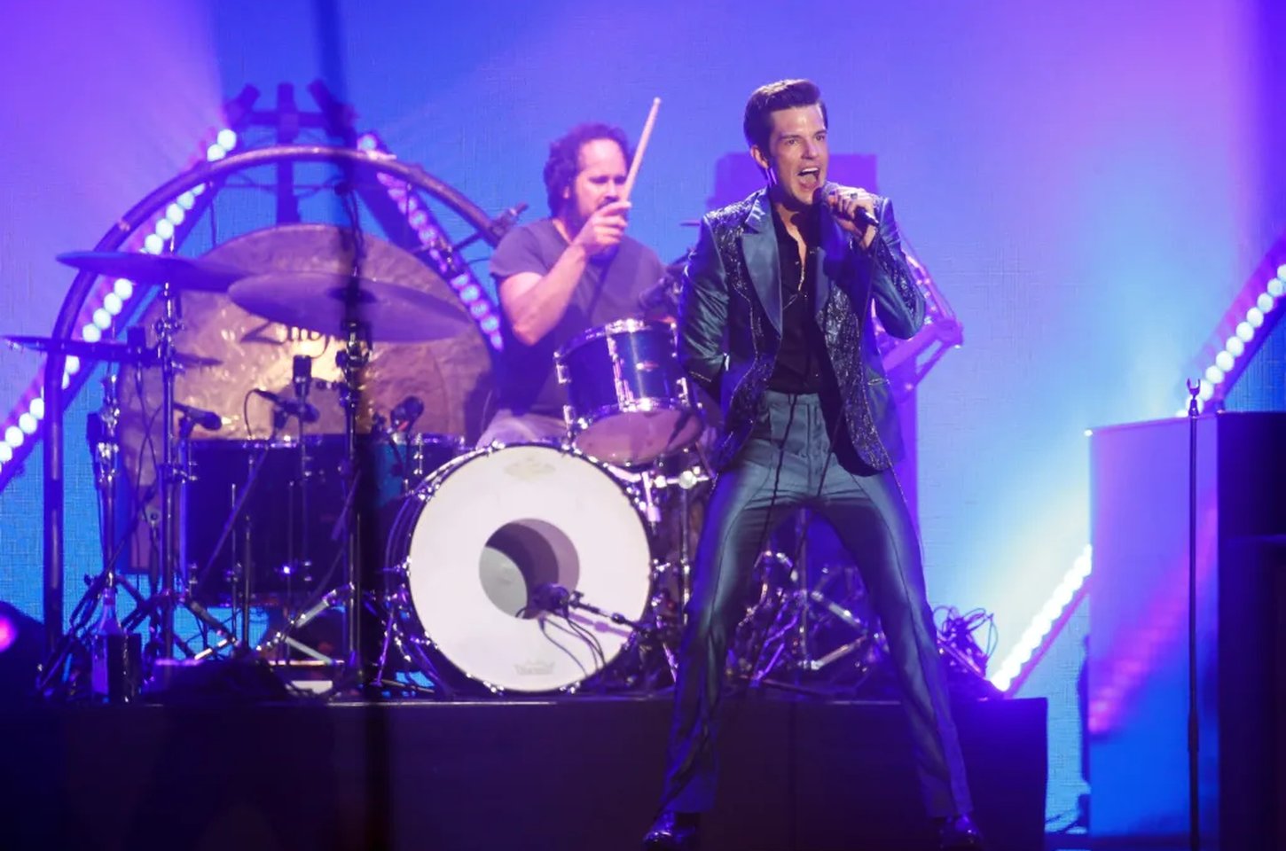 The Killers abrem final da Champions 2026 em Budapeste