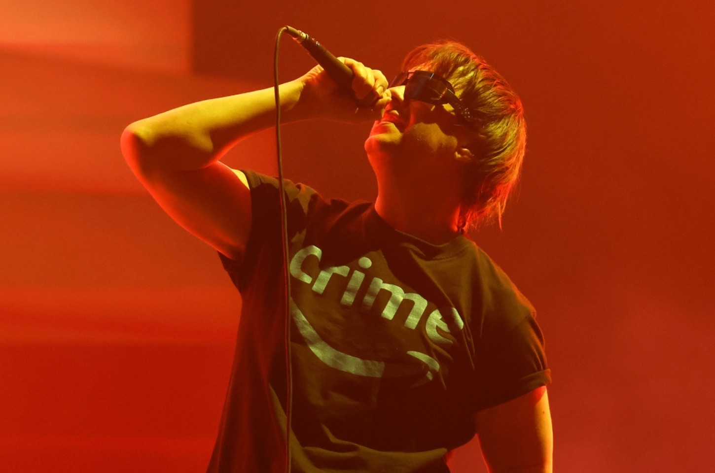 The Strokes brilham no Coachella 2026 com show nostálgico e futurista