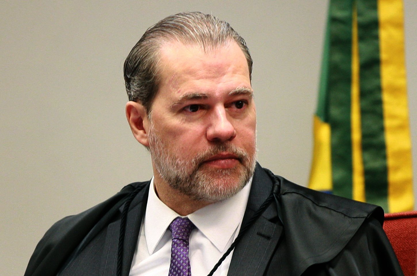 Toffoli vota contra prorrogação da CPMI do INSS no STF