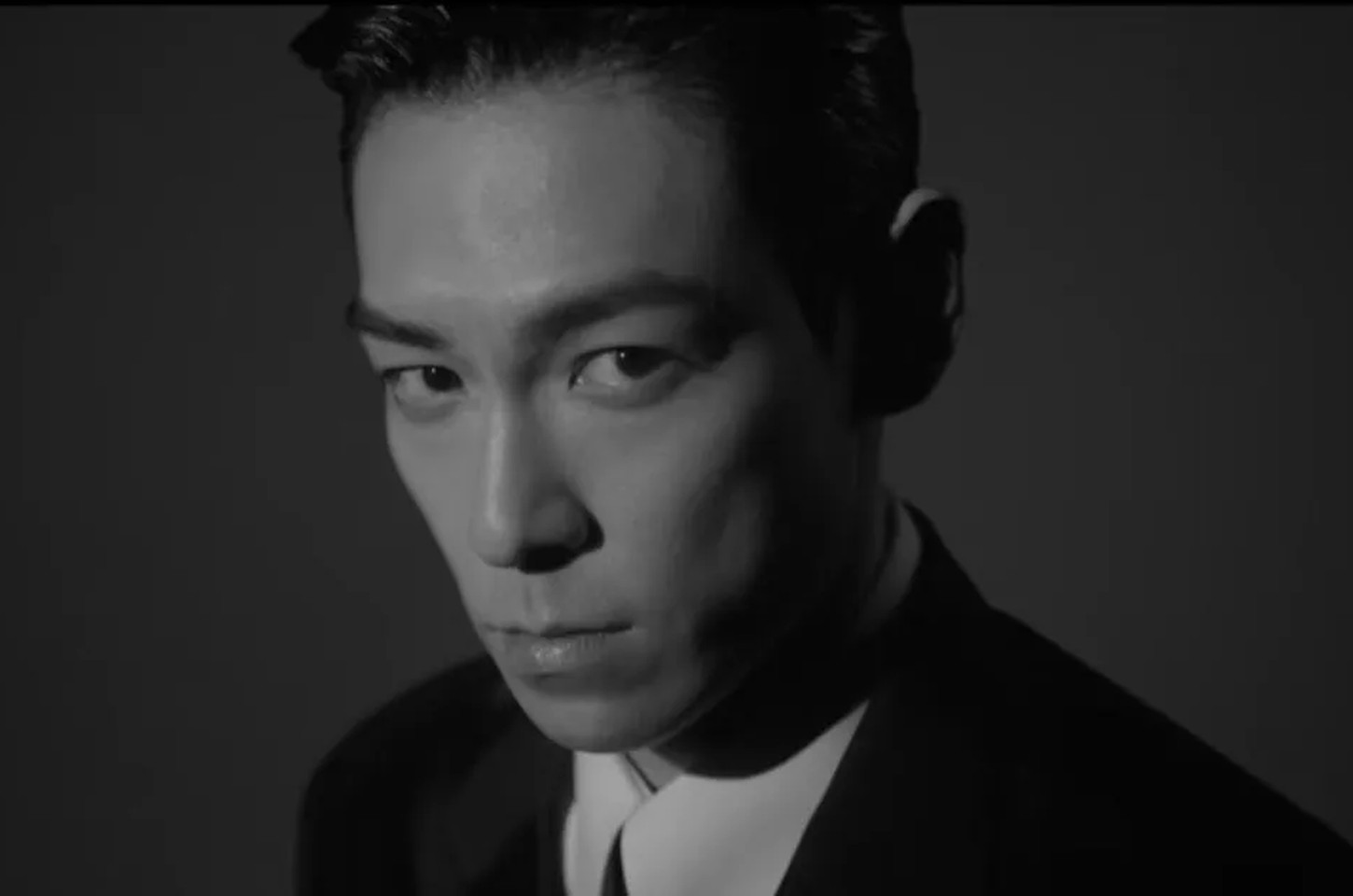 T.O.P lança primeiro álbum solo após 18 anos de carreira