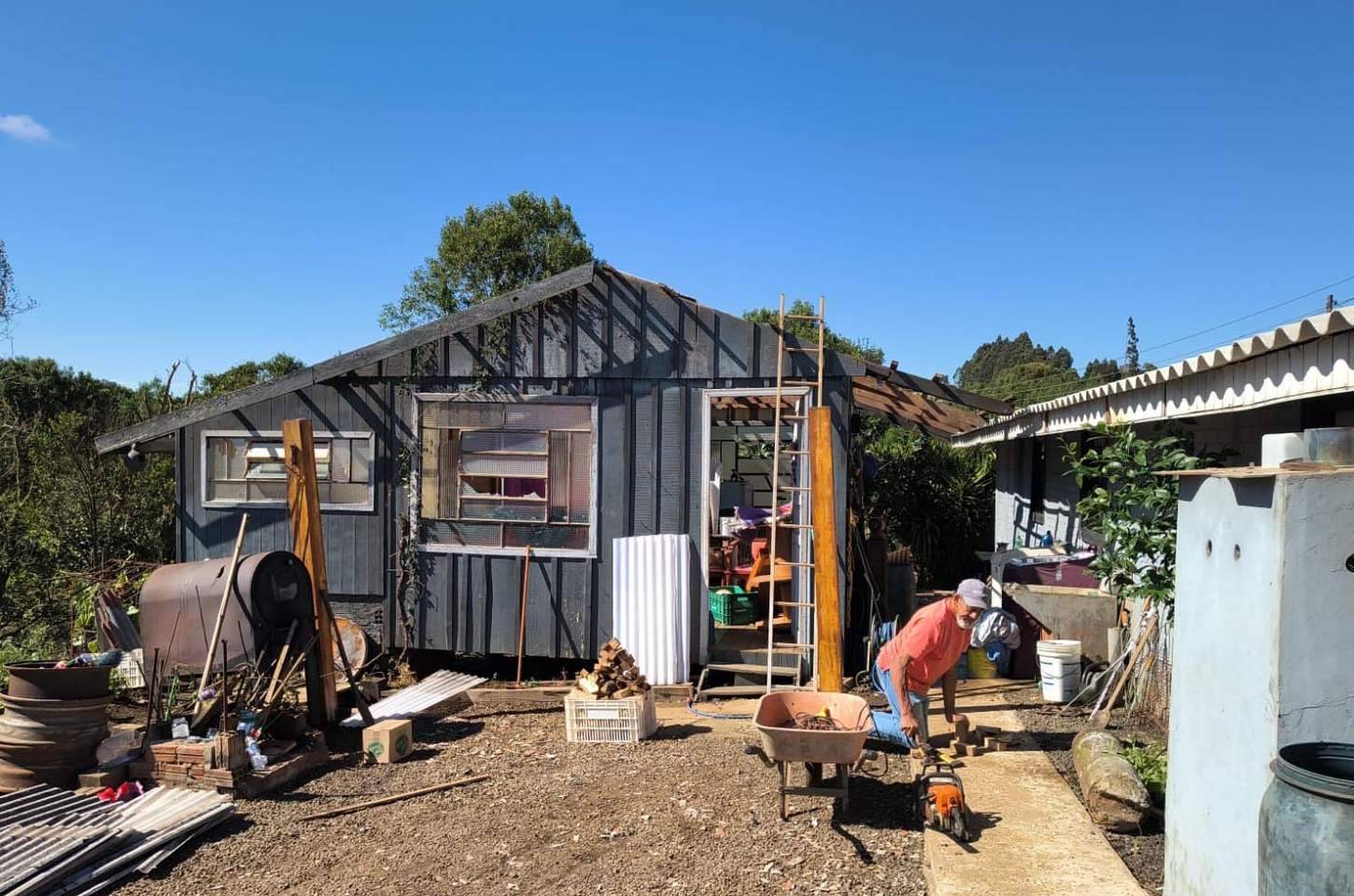 Tornado no Paraná deixa rastro de destruição e mobiliza forças de segurança