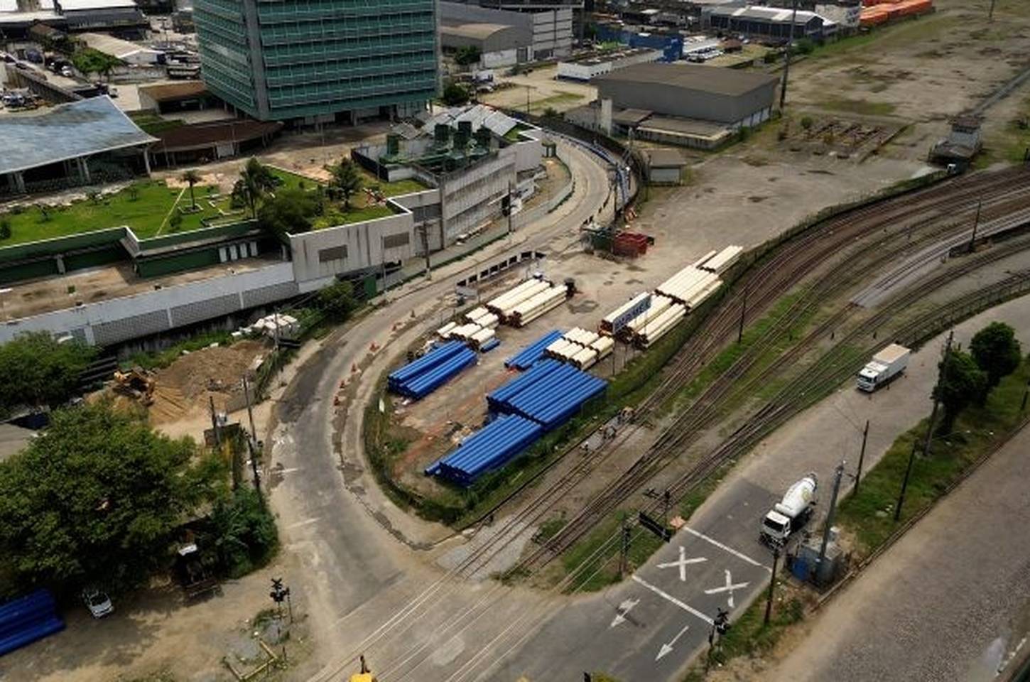 Travessia subaquática Santos-Guarujá entra em fase final de obras