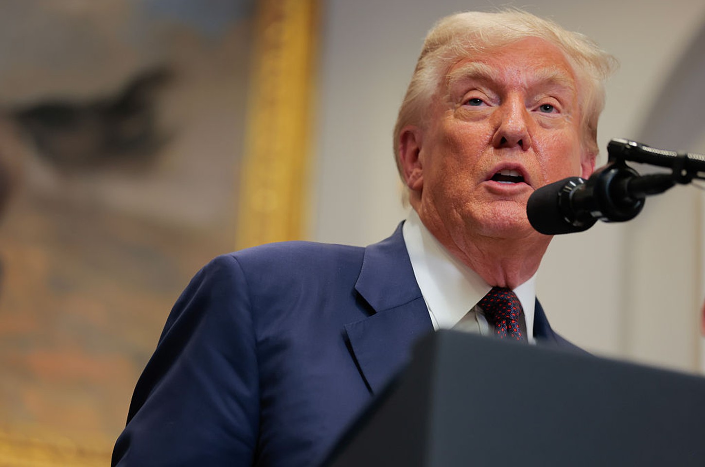 Trump ameaça Netflix por posição de Susan Rice no conselho