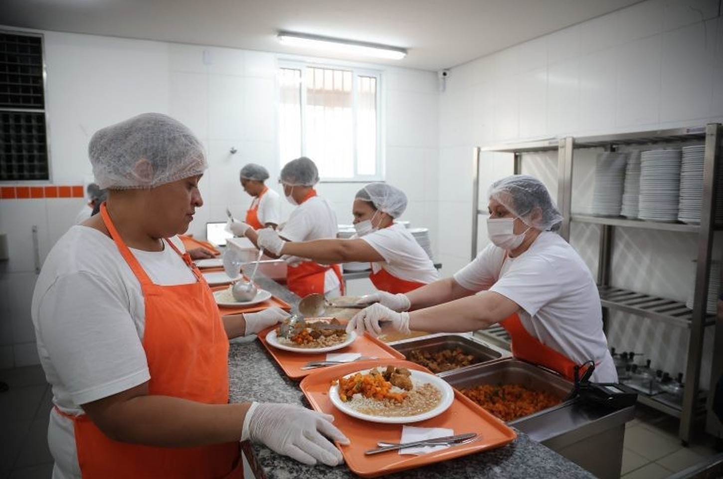 Unidades do Bom Prato têm alterações neste fim de semana
