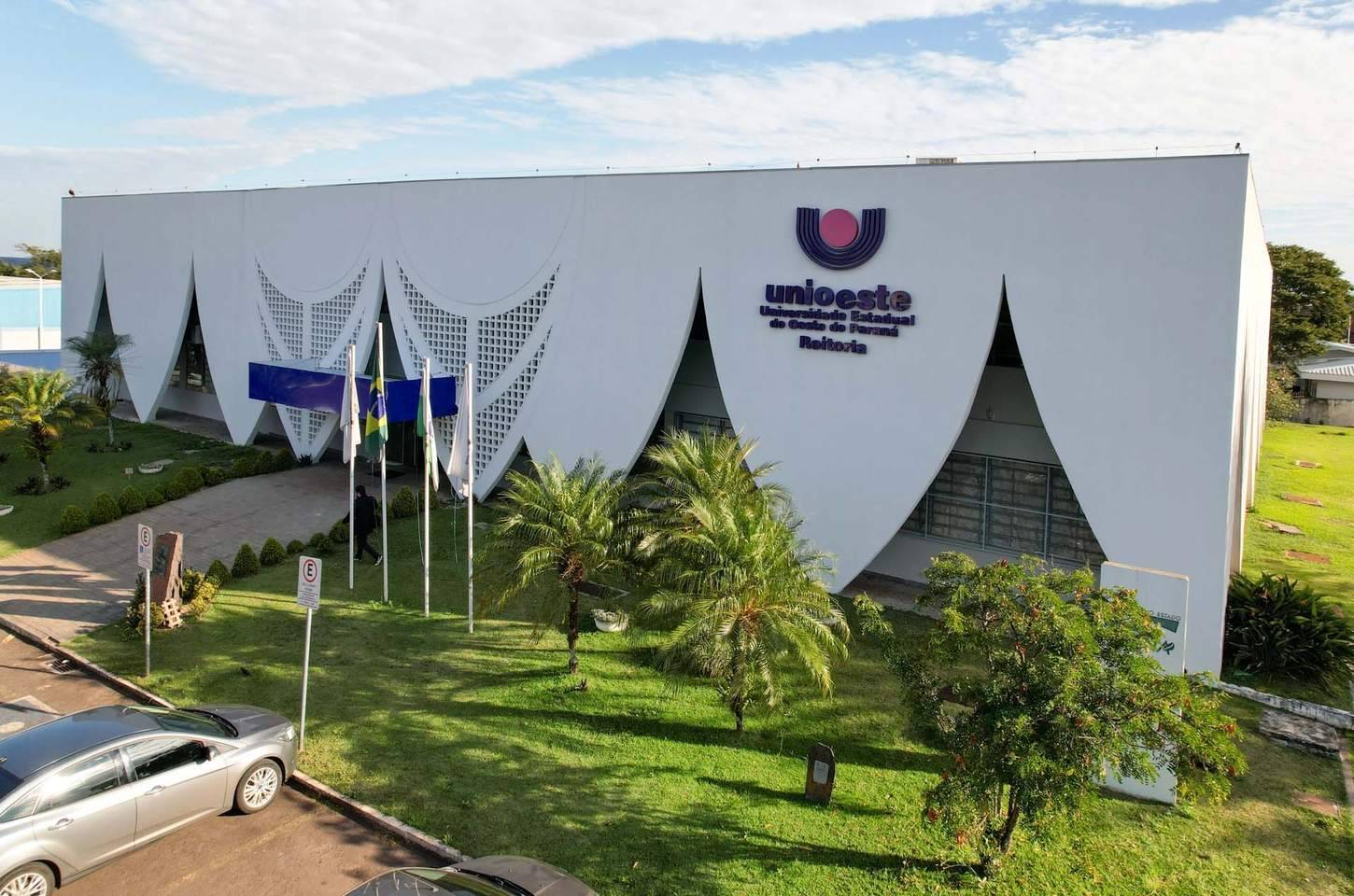 Unioeste abre 48 vagas para Agente Universitário em cinco campi