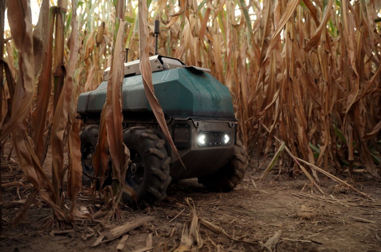 Upside Robotics: Robôs Solares Reduzem Desperdício de Fertilizantes na Agricultura
