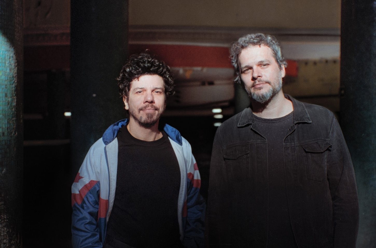 Vanguart retorna a Curitiba com show íntimo e potente no Guairinha