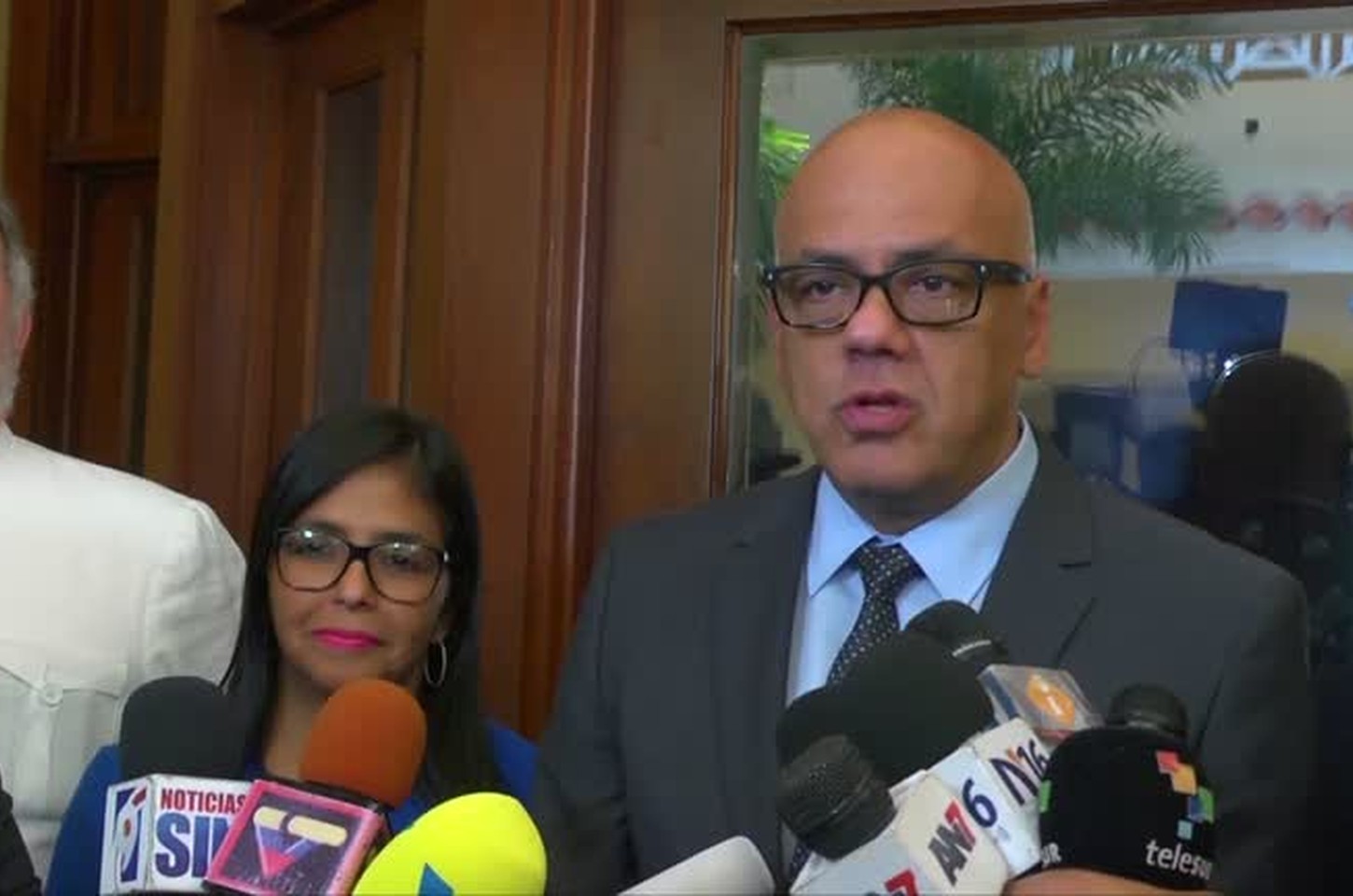 Venezuela liberta presos após invasão militar e sequestro de Maduro