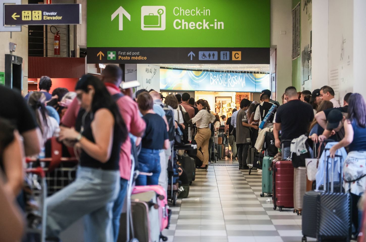 Ventos fortes continuam a cancelar voos em Congonhas nesta quinta