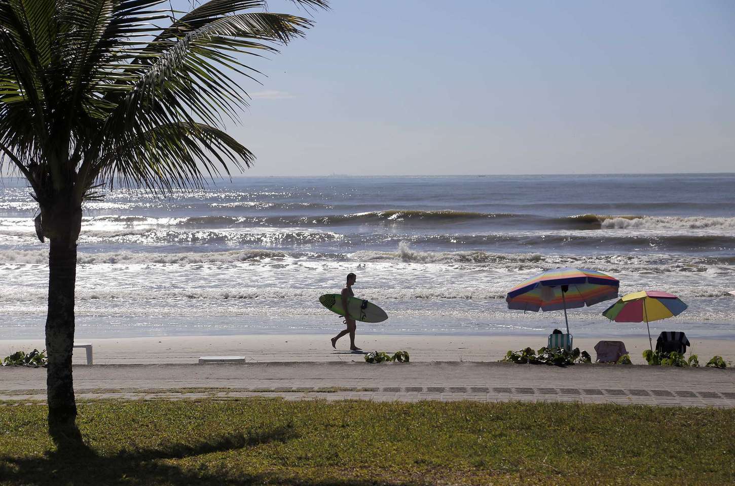 Verão chega ao Paraná com previsão de chuvas intensas e calor acima da média