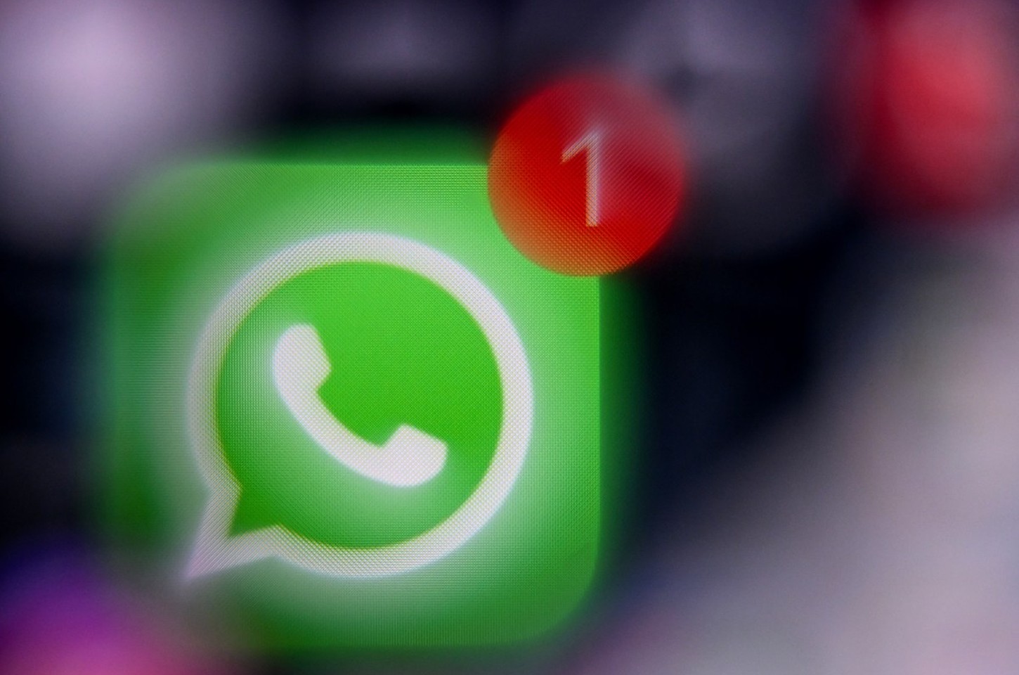 WhatsApp alerta 200 usuários sobre versão falsa com spyware da SIO